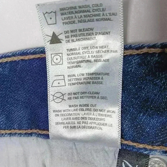 DH3 Denim Jean skirt. 99% cotton. Ladies size  12 - Picture 5 of 5